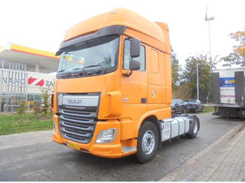 Xe đầu kéo DAF XF 440