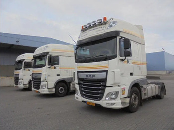 Xe đầu kéo DAF XF 440