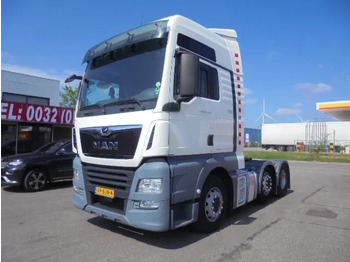 Xe đầu kéo MAN TGX