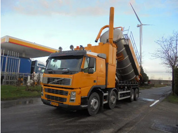 Xe tải chân không VOLVO FM 400