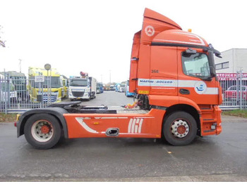 Xe đầu kéo Mercedes-Benz Actros 1840: hình 3