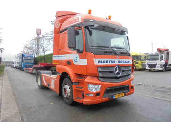 Xe đầu kéo Mercedes-Benz Actros 1840: hình 2