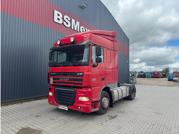 Xe đầu kéo DAF XF 105 460