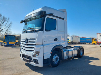 Xe đầu kéo MERCEDES-BENZ Actros 1845