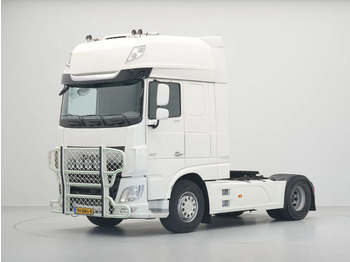 Xe đầu kéo DAF XF 530