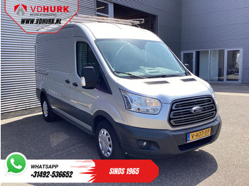 Xe van nhỏ gọn FORD Transit