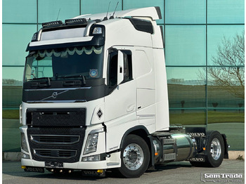 Xe đầu kéo VOLVO FH13 460