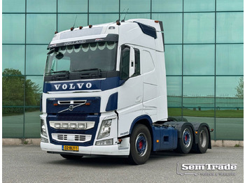 Xe đầu kéo VOLVO FH