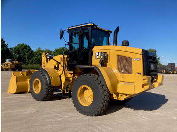 Máy xúc lật bánh lốp CATERPILLAR 938M
