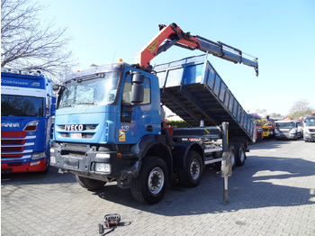 Xe ben IVECO Trakker