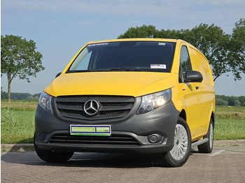 Xe van nhỏ gọn MERCEDES-BENZ eVito