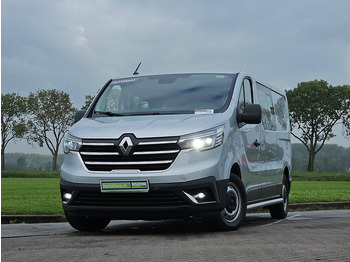 Xe van nhỏ gọn RENAULT Trafic 2.0