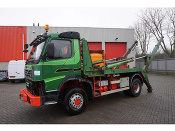 Xe tải chở thùng nhỏ Volvo FM12-420 / ENGINE RUNNING / 4X4 / HYDRAULICS / BIG AXLE / ONLY:510426 KM / FULL STEEL / EURO-3 / 2001: hình 2