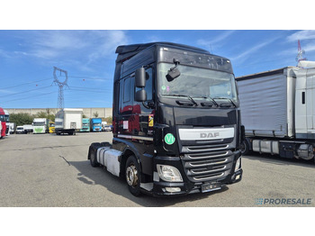 Xe đầu kéo DAF XF 460