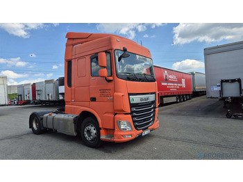 Xe đầu kéo DAF XF 460