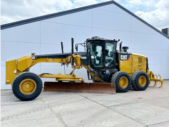 Máy san CATERPILLAR 140M