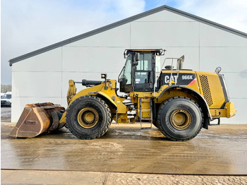 Máy xúc lật bánh lốp CATERPILLAR 966K