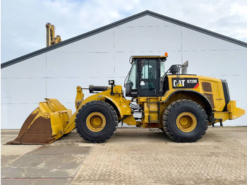 Máy xúc lật bánh lốp CATERPILLAR 972M
