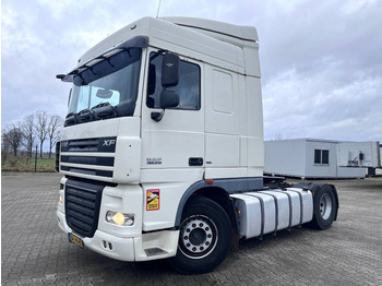 Xe đầu kéo DAF XF 105 410
