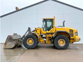 Máy xúc lật bánh lốp VOLVO L120G