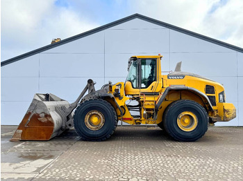 Máy xúc lật bánh lốp VOLVO L220H