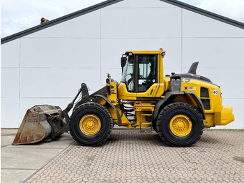 Máy xúc lật bánh lốp VOLVO L70H