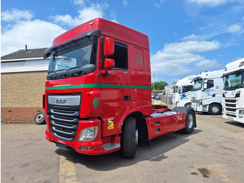 Xe đầu kéo DAF XF 440