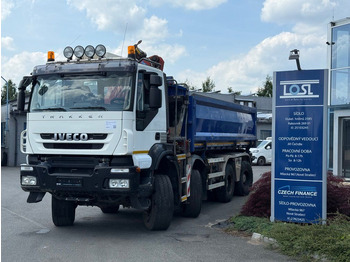 Xe ben IVECO Trakker