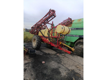 Máy xịt kéo HARDI