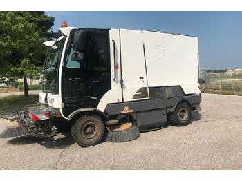 Xe quét đường DULEVO