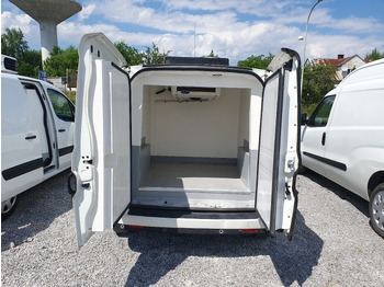 Xe van đông lạnh FIAT Doblo
