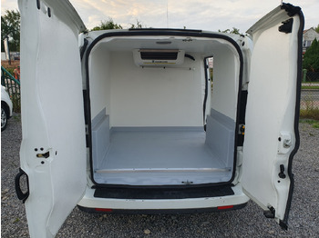 Xe van đông lạnh FIAT Doblo