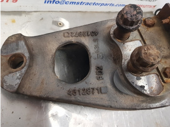 Hệ thống treo Massey Ferguson 5612, 5712, 5713 Stabiliser Bracket Rhs 4312872m2, 4312871: hình 4