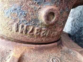 Trục trước Massey Ferguson 698, 699, Front Axle Housing Beam 3426235m2: hình 3