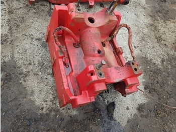 Trục trước McCORMICK