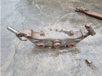Trục trước RENAULT Ares