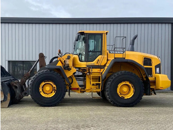 Máy xúc lật bánh lốp VOLVO L180G