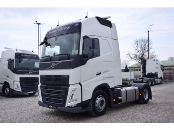 Xe đầu kéo VOLVO FH 460