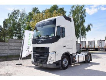 Xe đầu kéo VOLVO FH 500