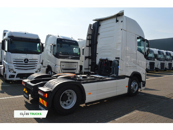 Xe đầu kéo Volvo FH 460 Globetrotter XL i-Save Side Skirts: hình 4