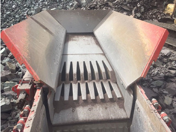 Máy nghiền di động Sandvik QJ341 Mobile Crushing Plant: hình 3