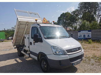 Xe ben nhỏ IVECO Daily 35c11