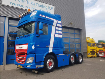 Xe đầu kéo DAF XF 460