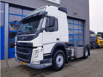 Xe đầu kéo VOLVO FM 380