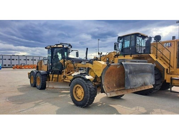 Máy san CATERPILLAR 140M