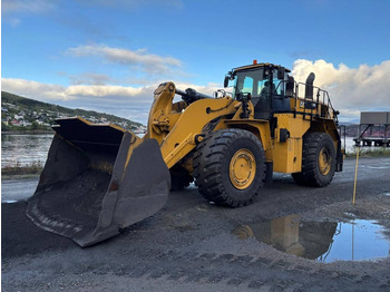 Máy xúc lật bánh lốp CATERPILLAR 988K