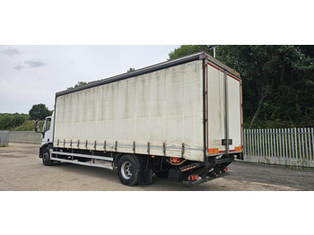 Xe tải thùng mui bạt Iveco 18 ton curtain tail lift: hình 2 Xe tải thùng mui bạt Iveco 18 ton curtain tail lift: hình 2