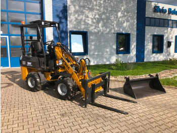 Máy xúc lật mini gấp khúc PERKINS