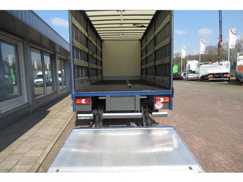 Xe tải thùng mui bạt Mercedes-Benz Atego 1318L Euro 6: hình 4
