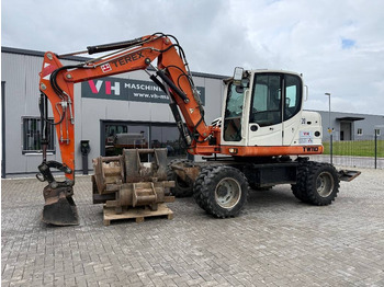 Máy xúc bánh lốp TEREX